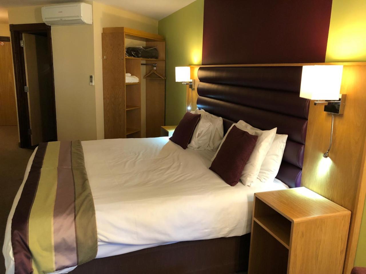 The Gulliver'S Hotel Warrington Dış mekan fotoğraf